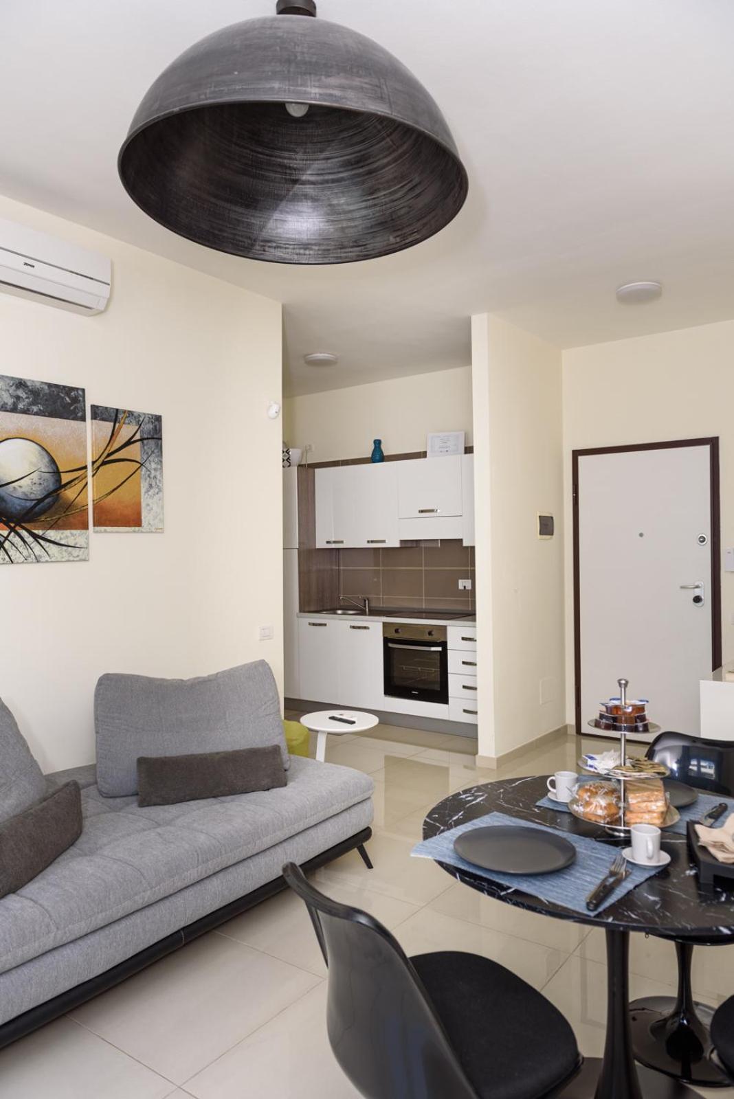 Centralflats 195 Private Apartments Bari Exterior foto